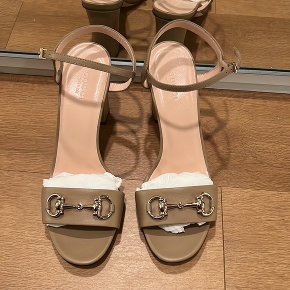 Gucci Shoes - Gucci Horsebit Leather Sandals Strap Beige
